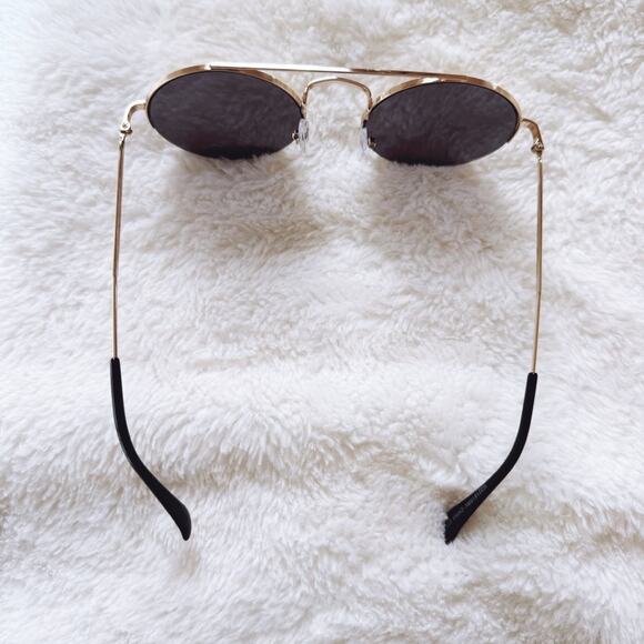 Carly Mirrored Gold Chic Round Sunglasses - Picture 8 of 11